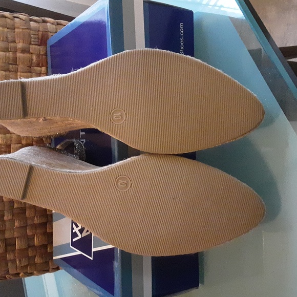 White Mountain Court Espadrille Wedges 10M - Picture 4 of 5